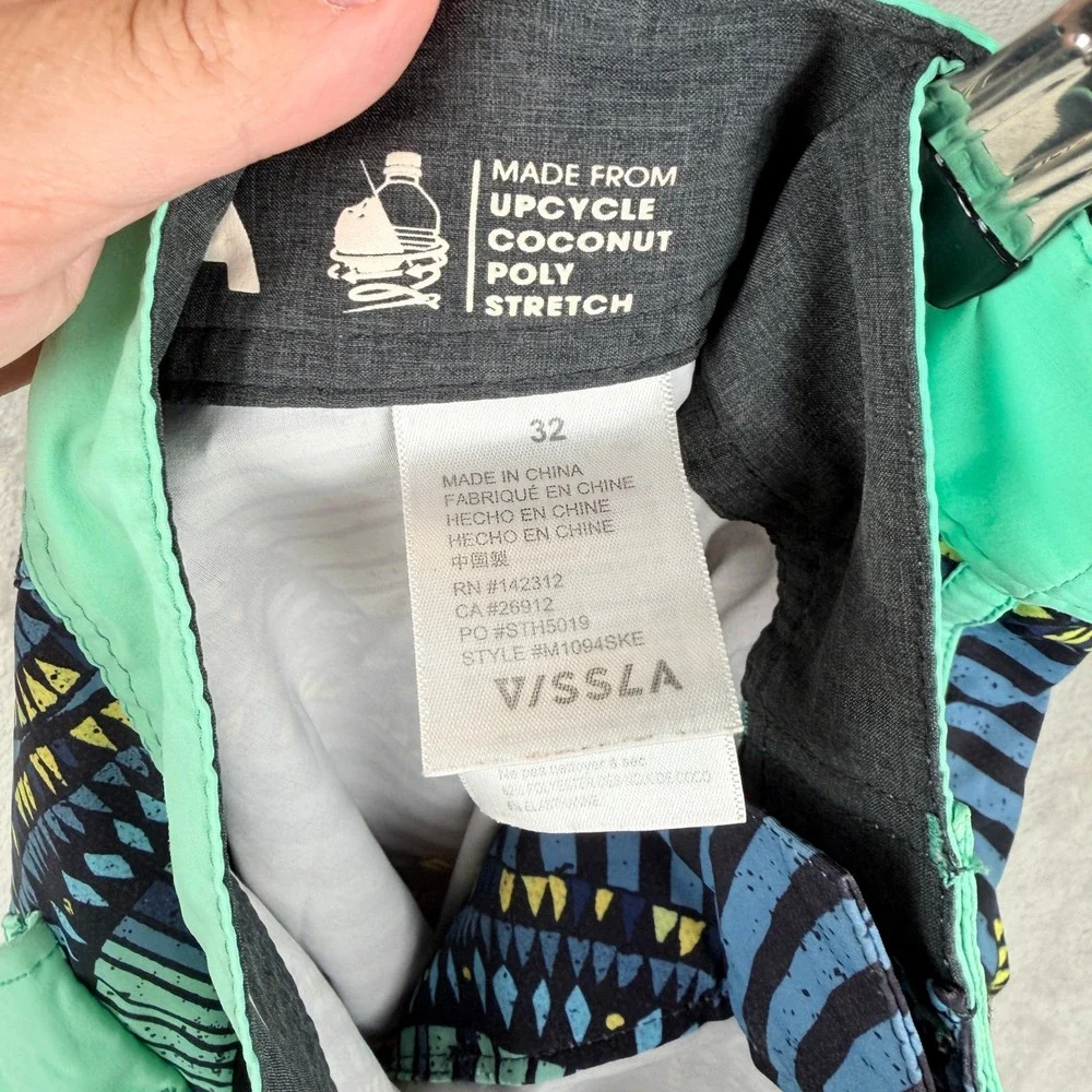 Vissla Mens Upcycled Coconut Poly Stretch Board Shorts Teal Geometric 32